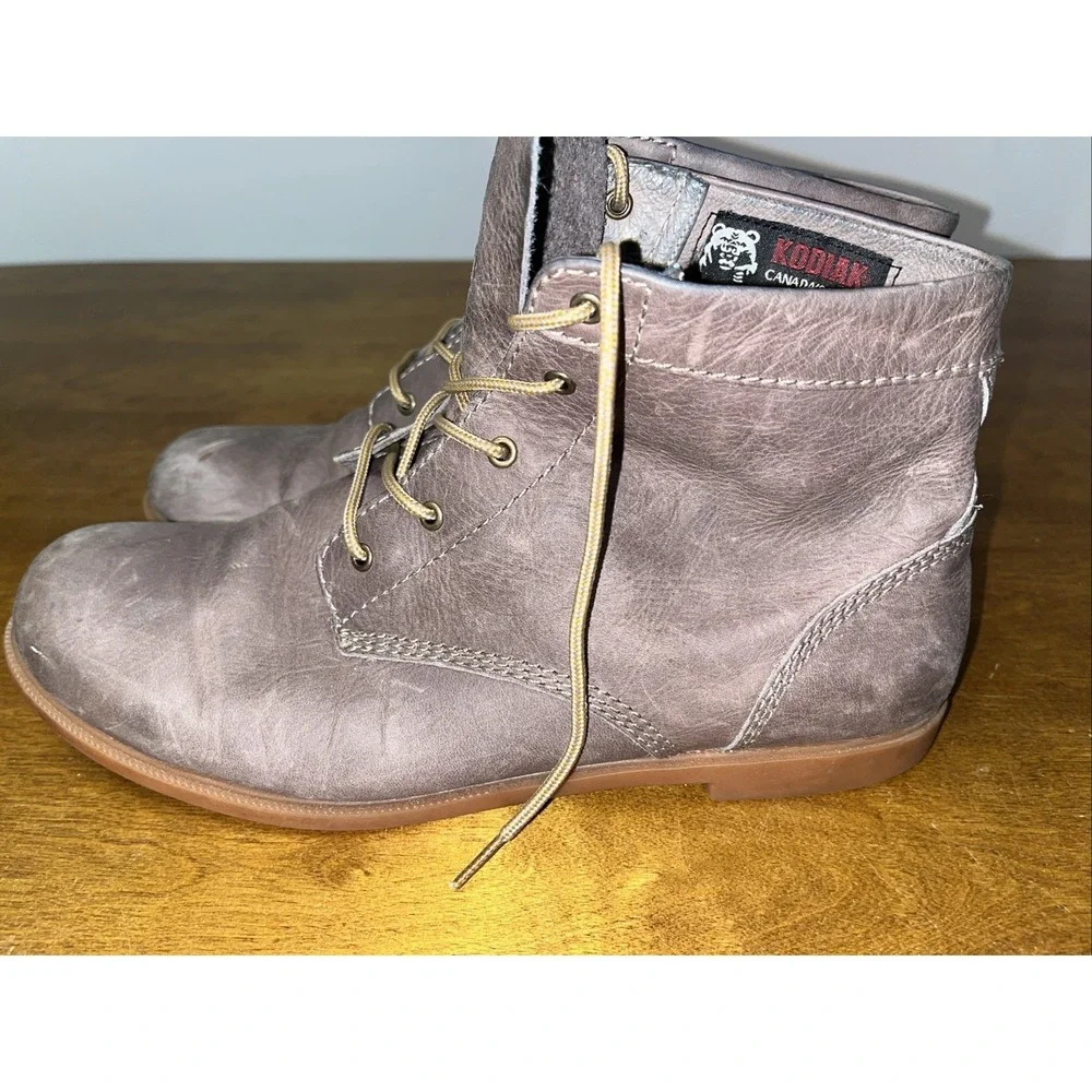 Kodiak Women's 9.5 Low-Rider Original Boot Outdoor Rugged Leather Taupe Brown